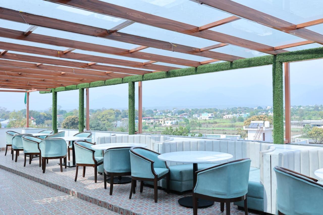 Hotel 7 Heaven เดห์ราดุน ภายนอก รูปภาพ