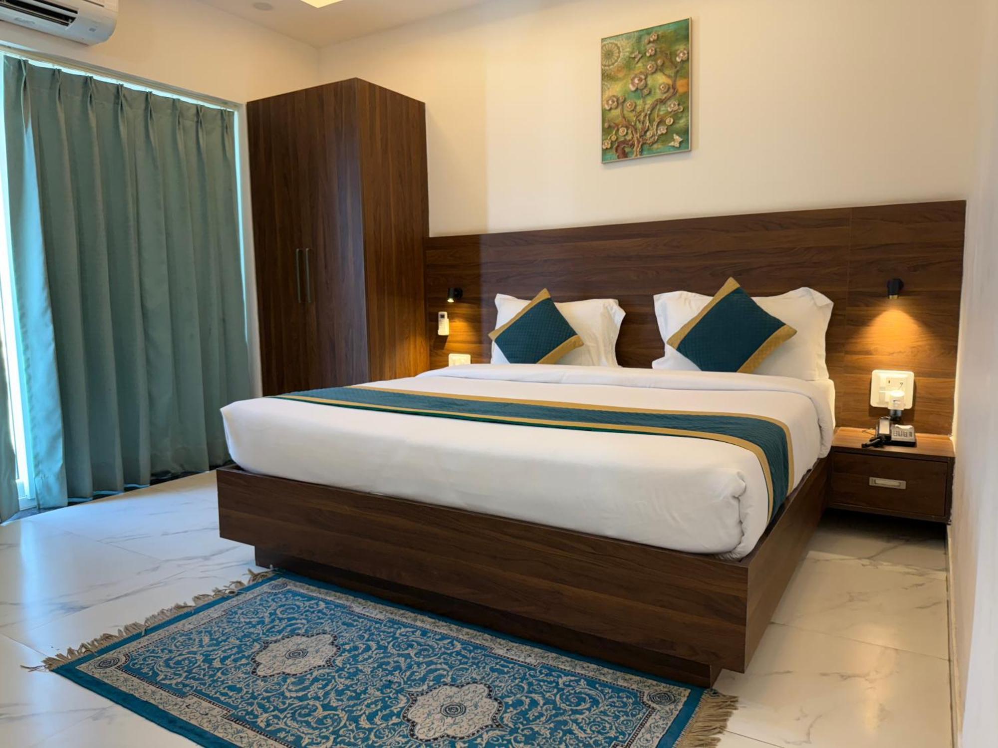 Hotel 7 Heaven เดห์ราดุน ภายนอก รูปภาพ
